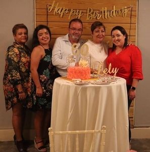 Meet your Posher, Lely